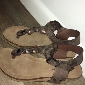 Pierre Dumas sandal wedges